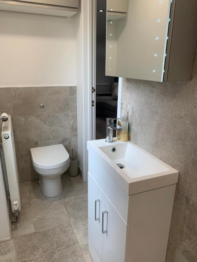 One Bedroom Apartment, Driveway, Bracknell Centre Exteriör bild