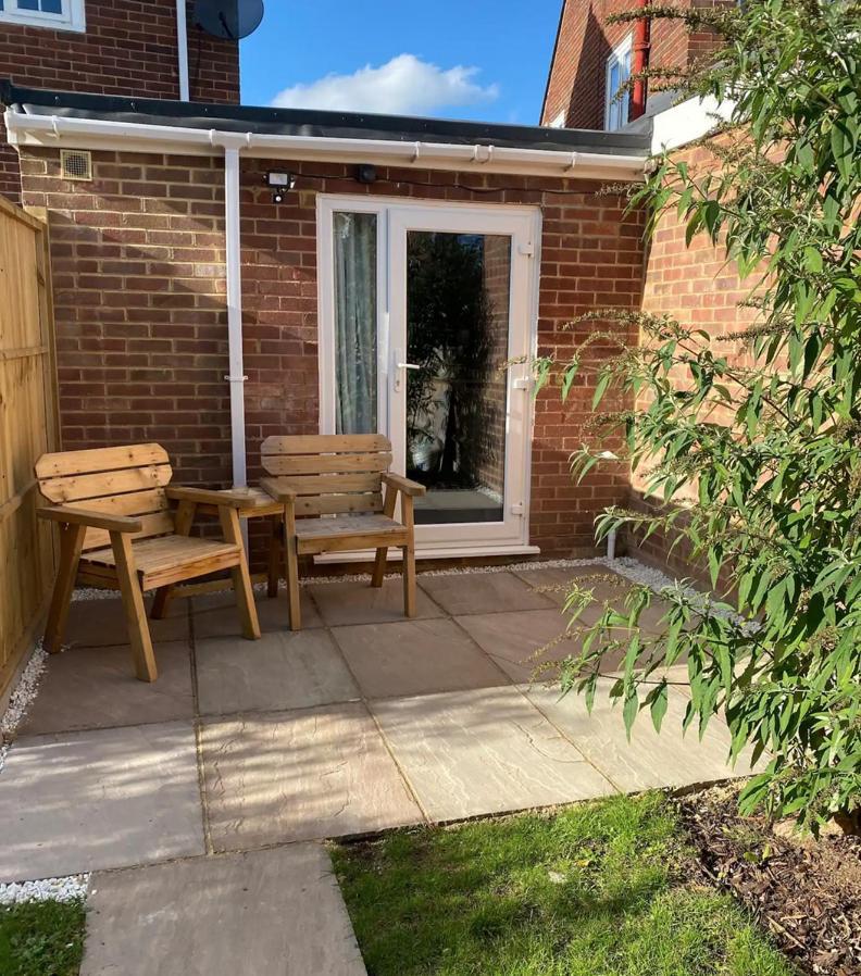 One Bedroom Apartment, Driveway, Bracknell Centre Exteriör bild